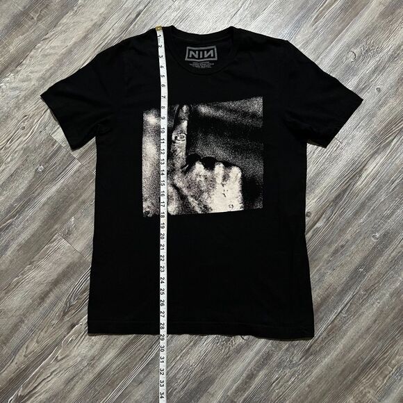 2018 Nine Inch Nails Concert Tee Cold and Black and Infinite Tour Atlanta L - Picture 6 of 6